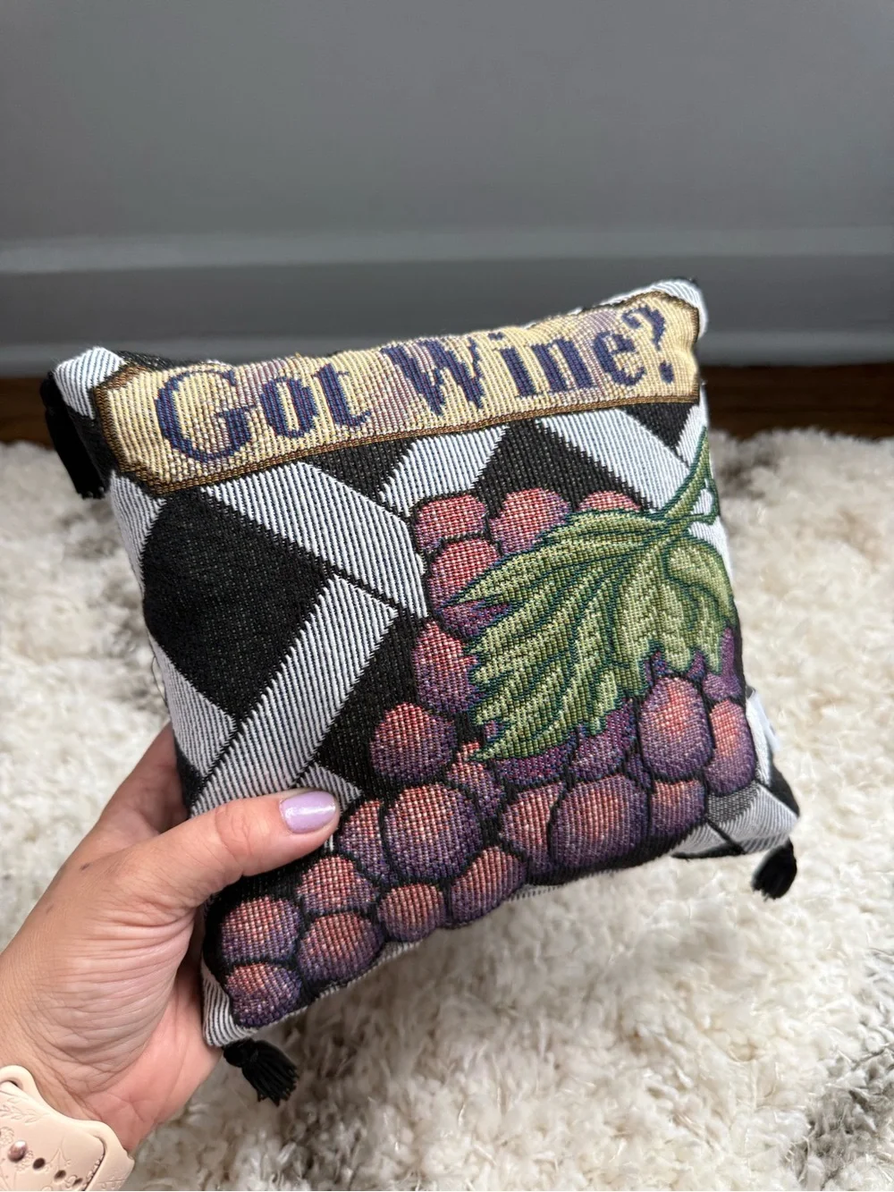 Vintage Got Wine Grapes Tapestry Needlepoint Decor Throw Pillow 6 Inch Square
